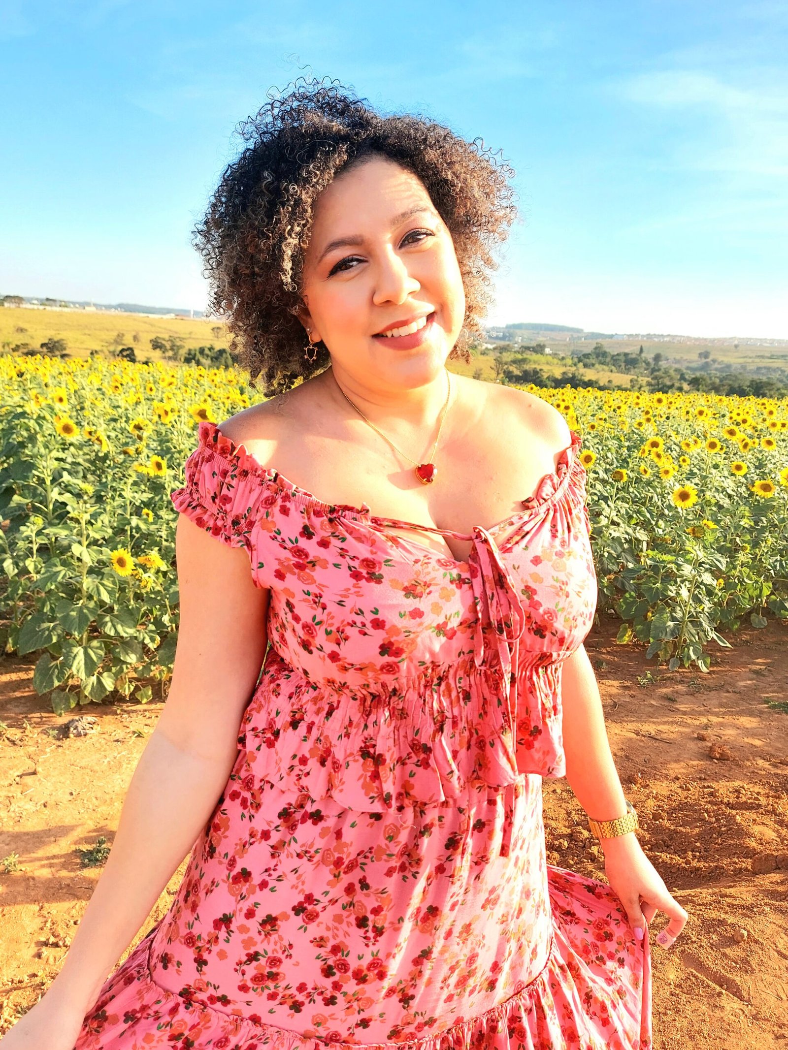 Segundo Ano no Parque do Girassol: Renovando Energias e Sorrisos Entre Flores