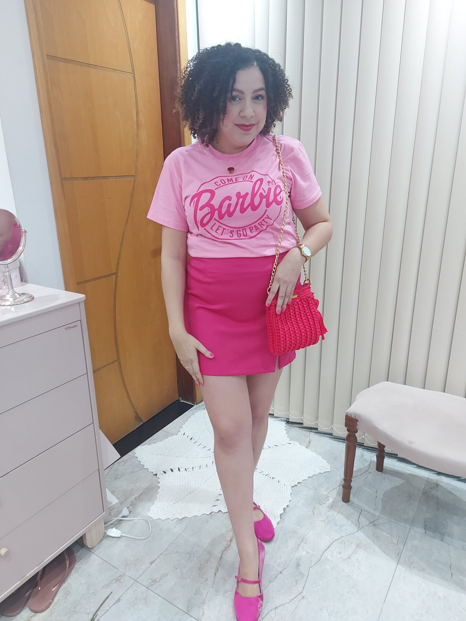 Indo ao Cinema Ver o Filme da Barbie: Um Dia de Diversão, Estilo e Nostalgia